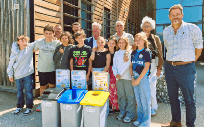 DÉCHETS – 60 POUBELLES DE TRI OFFERTES AU COLLÈGE SIMONE VEIL !
